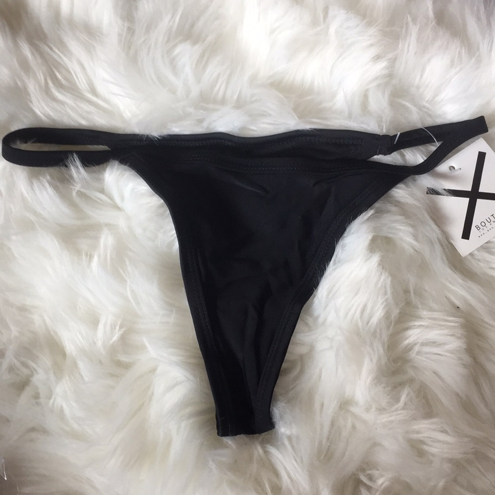 Boutine bikini bottom